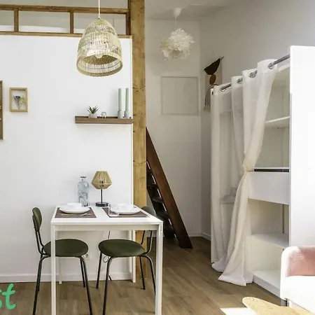Διαμέρισμα Petit Blottereau Avec Jardin *